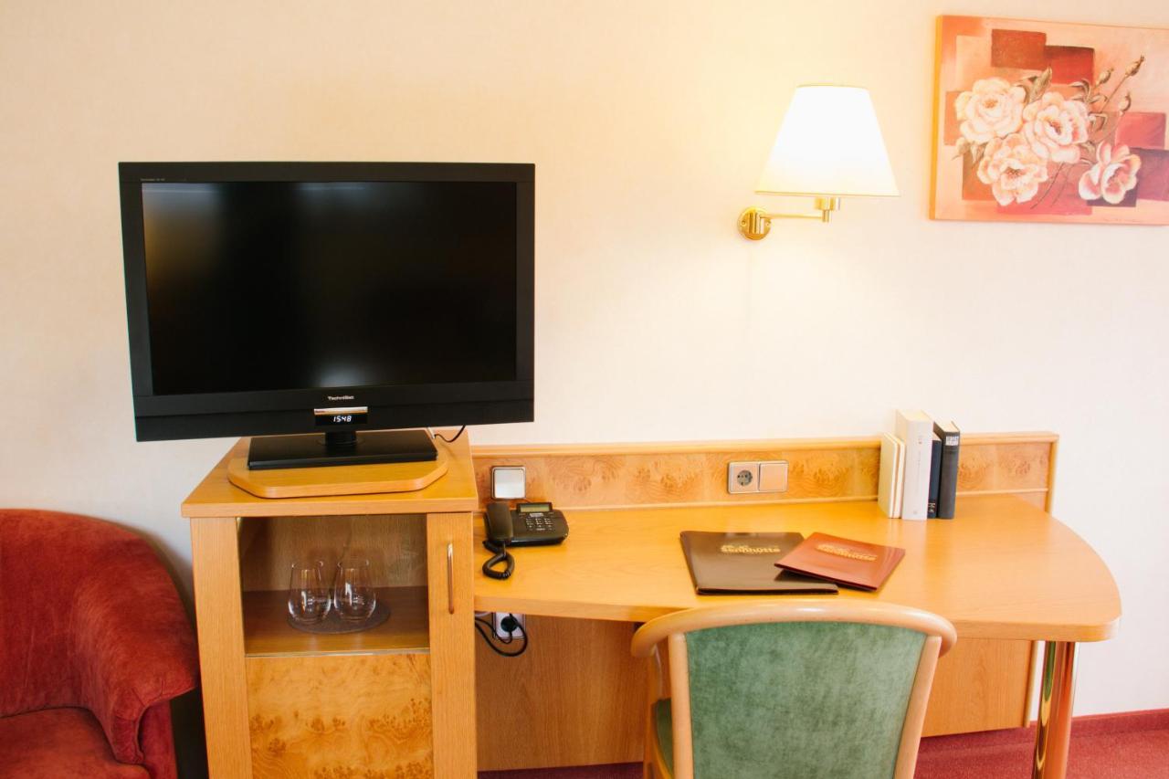 Hotel-Restaurant Sennhuette Im Herzen Des Suedschwarzwalds Kleines Wiesental Eksteriør bilde