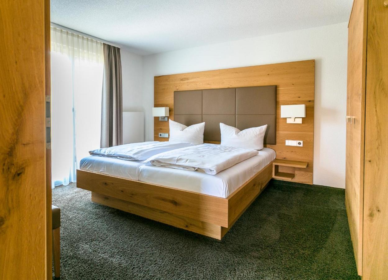 Hotel-Restaurant Sennhuette Im Herzen Des Suedschwarzwalds Kleines Wiesental Eksteriør bilde